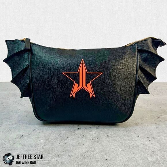 JEFFREE STAR BAT PURSE ZIPPER MAKEUP COSMETIC BAG IN BLACK VEGAN LEATHER BATWING - Picture 1 of 16